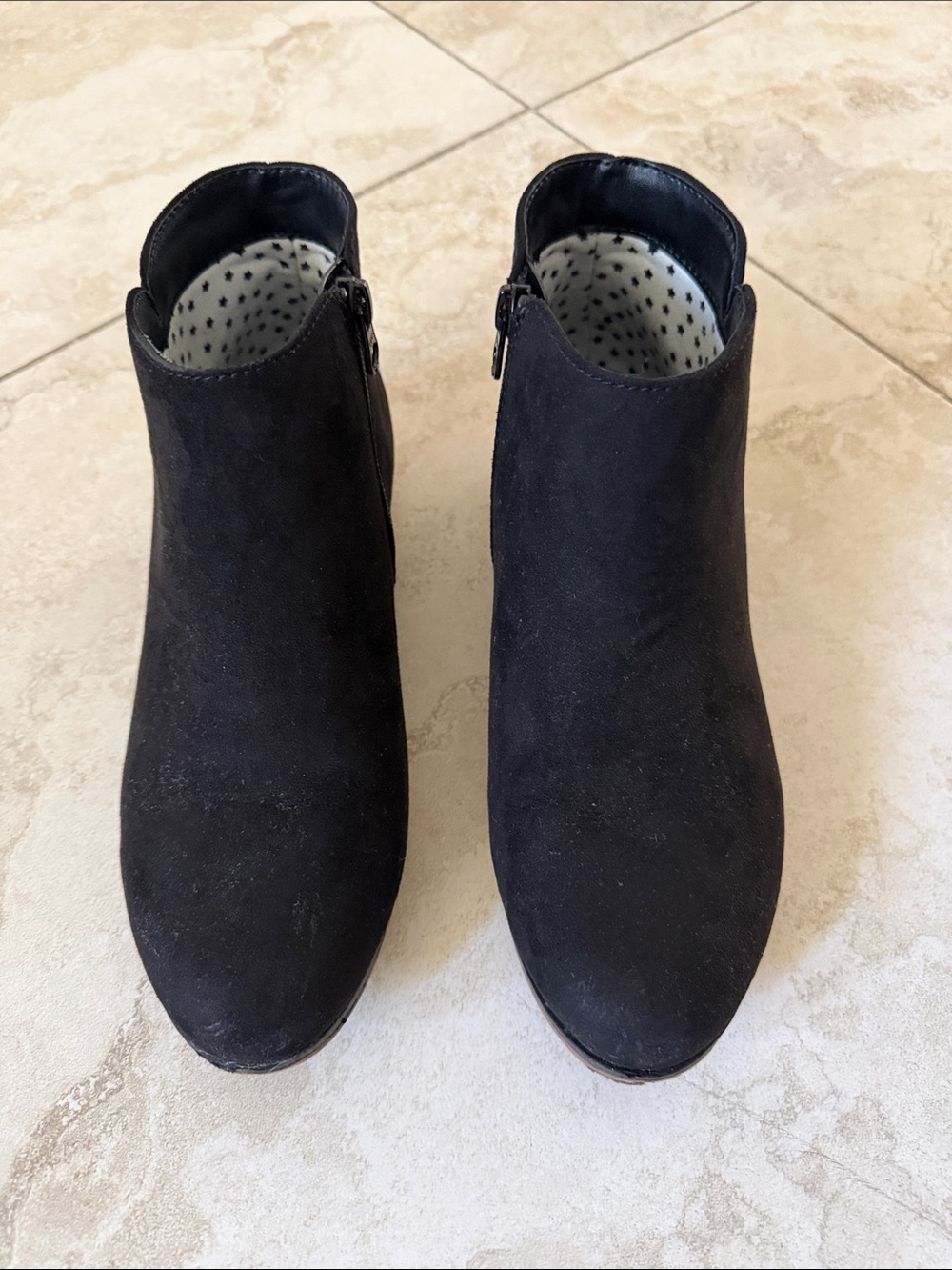 Cat & Jack Black Suede Ankle Booties - Classic Style size 5